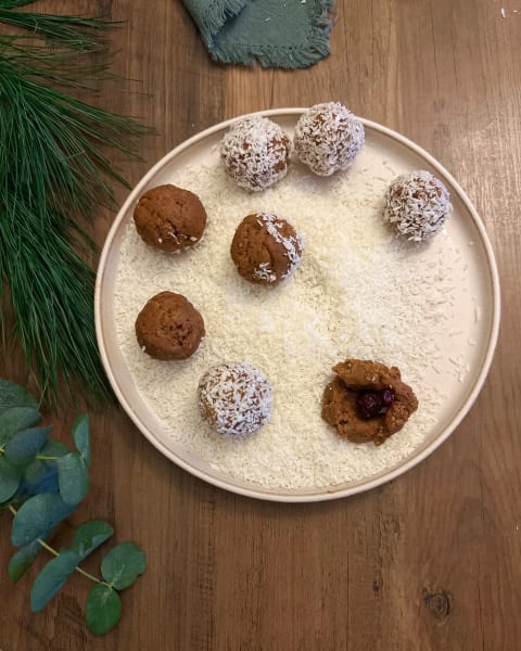 pepparkaksbollar med lingon