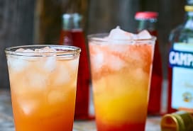Bubblig och fräsch campari- & apelsincocktail