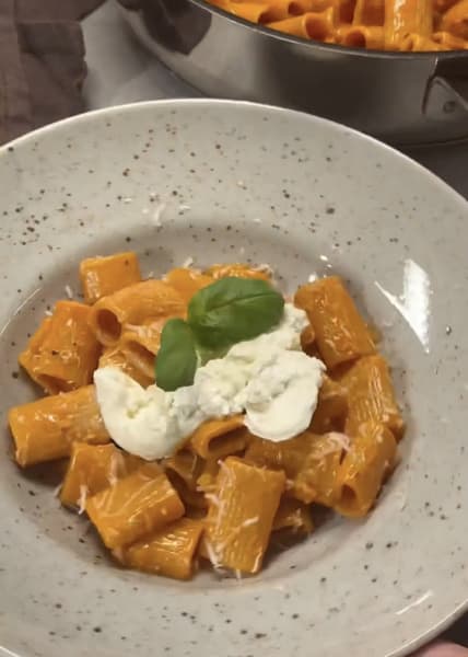 två shots vodkapasta